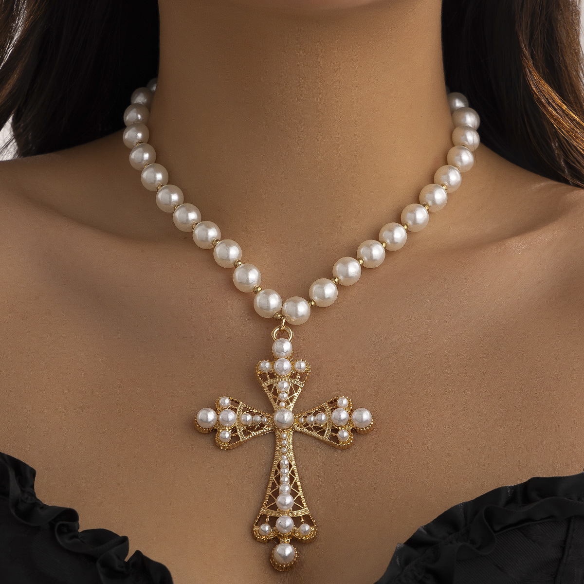 European and American cross-border jewelry fashion multi-layer imitation pearl cross collar ins geometric alloy collarbone chain Specification drawing