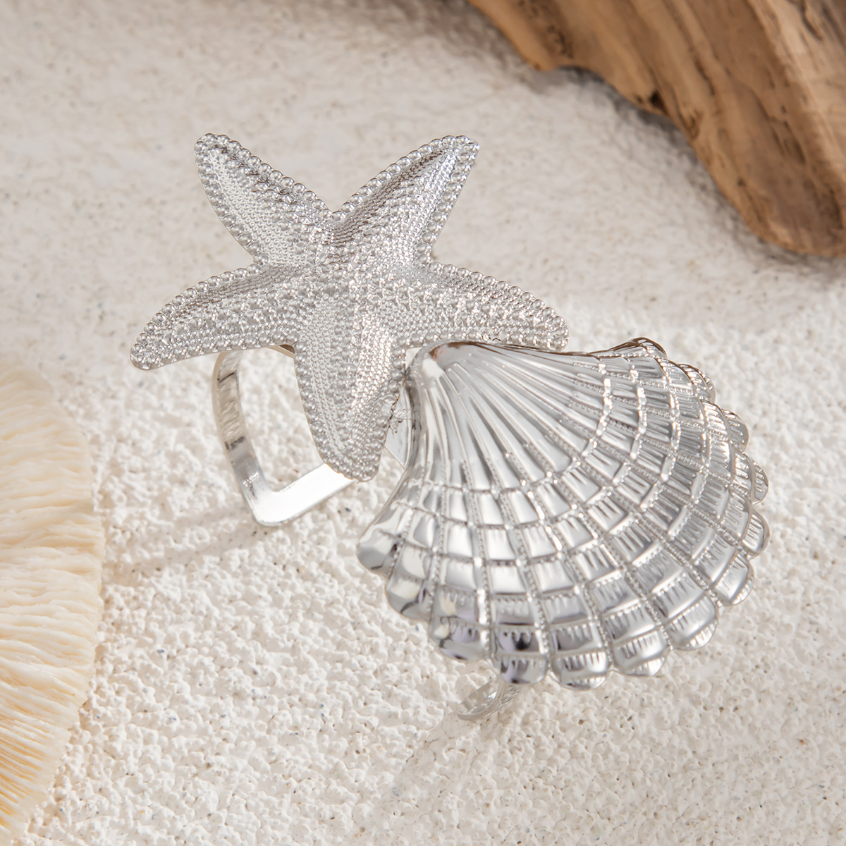 European and American cross-border jewelry design sense ins starfish and conch pendant necklace, personalized vacation scallop metal earrings Application Scenario