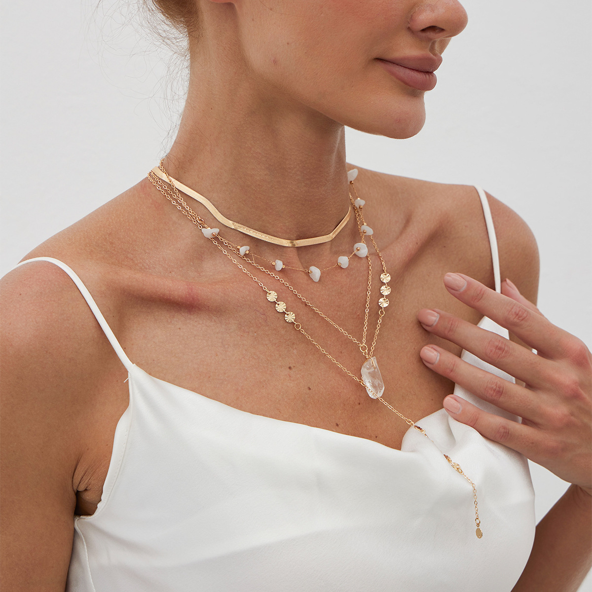 European and American cross-border jewelry Bohemian metal disc necklace irregular crystal multi-layer snake bone chain necklace details Picture