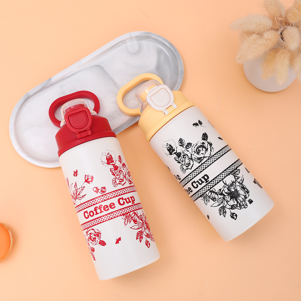 New national trend 316 stainless steel jumping cup, double-layer vacuum insulated cup, outdoor portable carrying ring sports water bottle Application Scenario