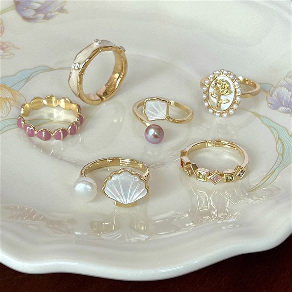 Enamel pearl ring, a niche design for women with a high-end feel, adjustable mother-of-pearl ring, a new trendy index finger ring full figure