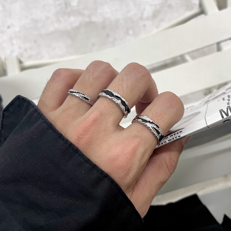 Cold style, high-end, liquid texture couple rings, niche design, trendy and cool black epoxy resin index finger ring for women details Picture