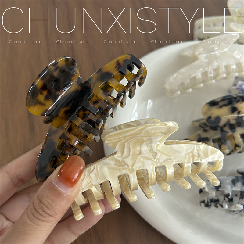 The new French high-quality acetate hair clips and hairpins from Korean Instagram are fashionable and retro tortoiseshell color and women's shark clips Specification drawing