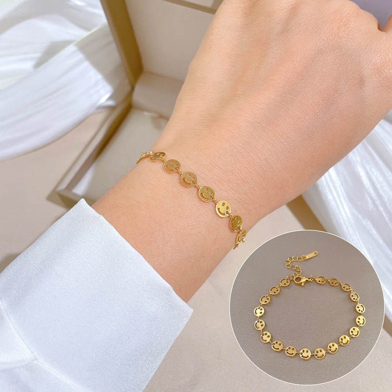 【 All-titanium Steel 】 Dongdaemun Minimalist style smiling face personalized chain bracelet Female Internet celebrity retro best friend full figure