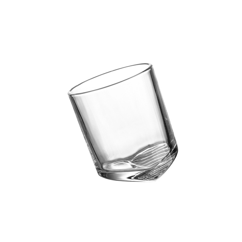 New, unique and creative tilted whisky glass, foreign wine glass, cocktail glass, wine bar sweet wine tilted untoppleable glass Item Picture