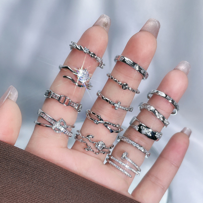 Light luxury high-end couple ring set, fashionable and versatile, simple and cold style, niche design, open ring, autumn and winter accessory details Picture