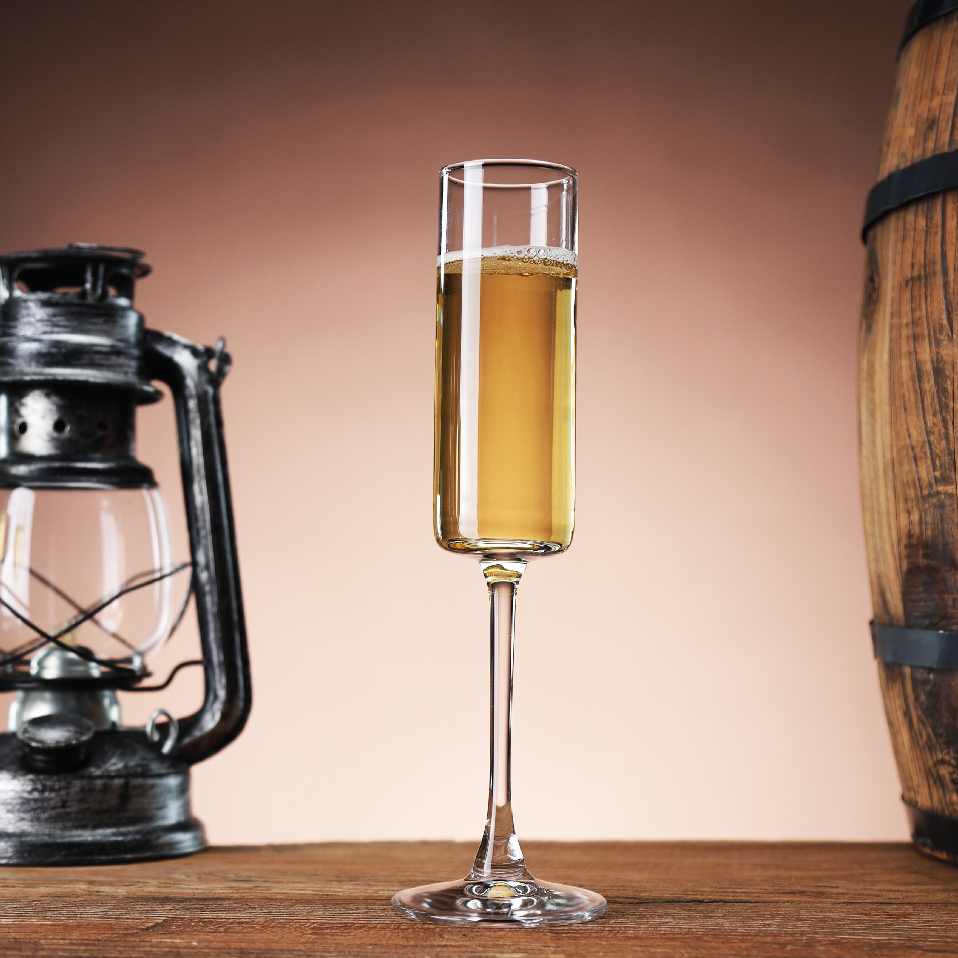 Transparent glass straight champagne glass, sparkling wine glass, bar cocktail glass, highball glass, wine glass, cold cut with logo printing full figure