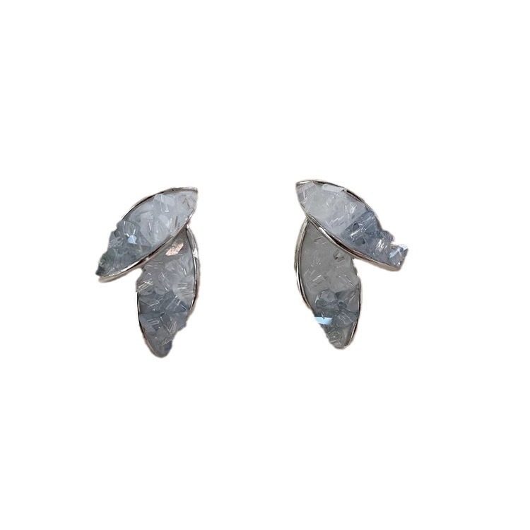 Blue gradient crystal leaf stud earrings, a new best-selling, light luxury, niche, versatile and high-end earpiece for women in 2024 Item Picture