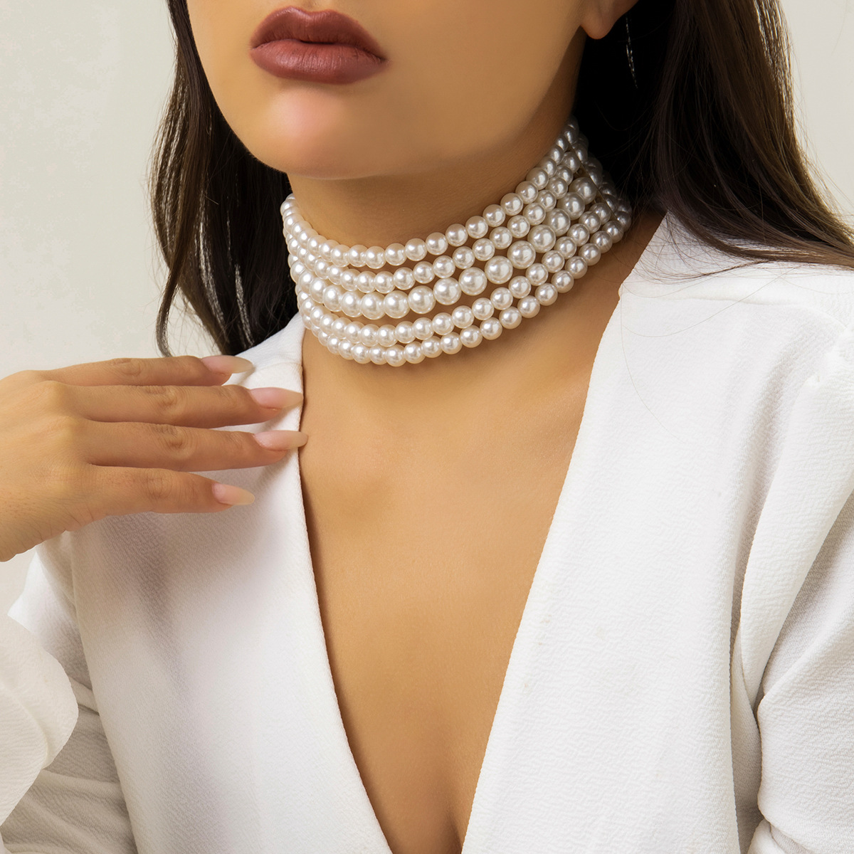 European and American fashion accessories street style popular and mass-market necklaces, handcrafted multi-layer pearl necklaces, women's choker Specification drawing