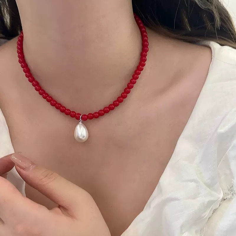 Korean niche water drop pendant beaded necklace for women, retro, light luxury, elegant and fashionable, versatile neckchain and collarbone chain details Picture