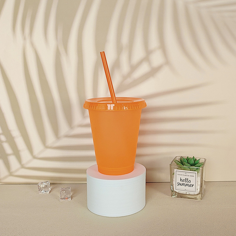 Spring and summer new creative water cups, sequined glitter powder straw cups, plastic straws in various specifications, comfortable straw cups Specification drawing