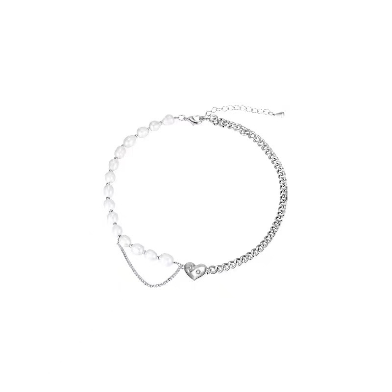 Pearl patchwork heart-shaped necklace for women, summer light luxury, niche design sense, neckchain, collarbone chain, sweet and cool accessory Item Picture