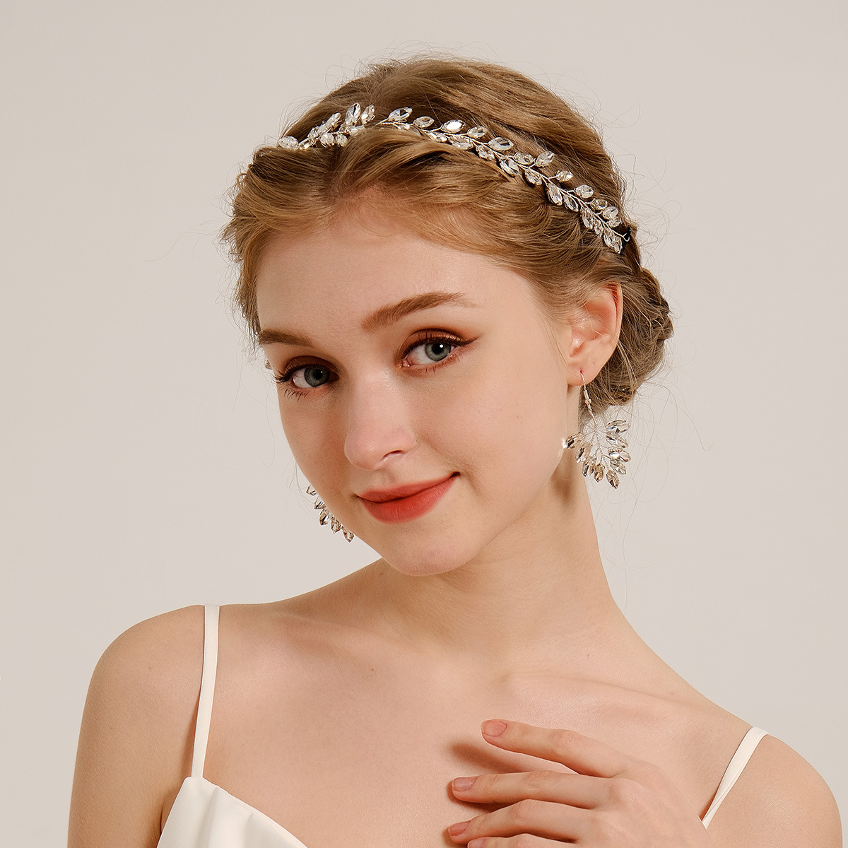 European and American cross-border bride water diamond hair band, earrings, accessories, forest-style wedding dress, hair accessories, earrings, handcrafted crystal hair chain set full figure