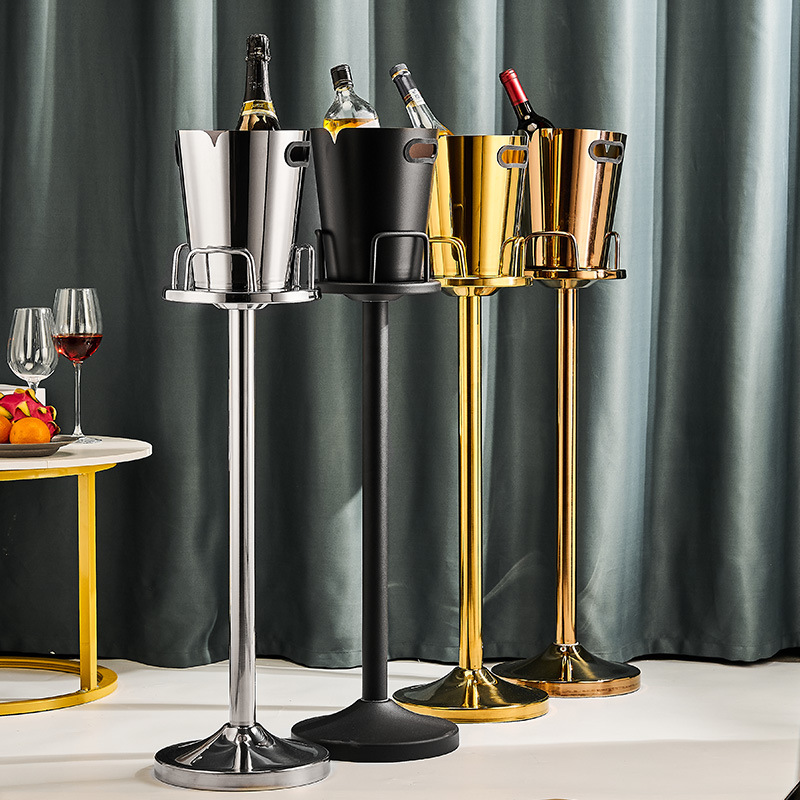 New floor-standing champagne barrel ice barrel set for bars and clubs, thickened ice barrel stand, soft decoration design, chilled wine for dining full figure