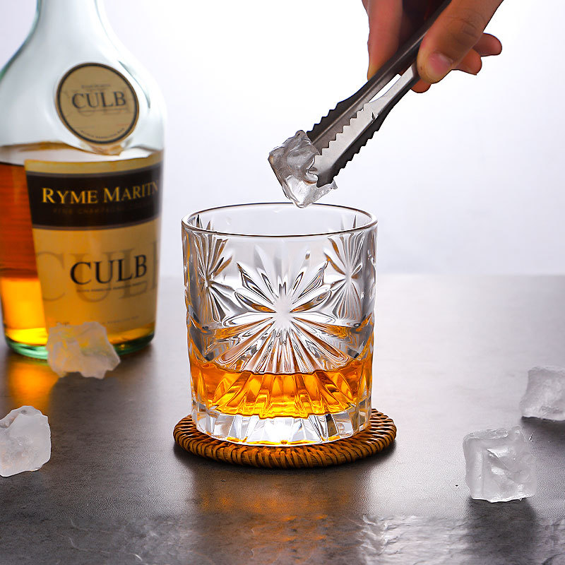 High-appearation-level glass whisky glasses, brandy glasses, spirits glasses, cocktail glasses, bar wine sets, beer glasses Application Scenario