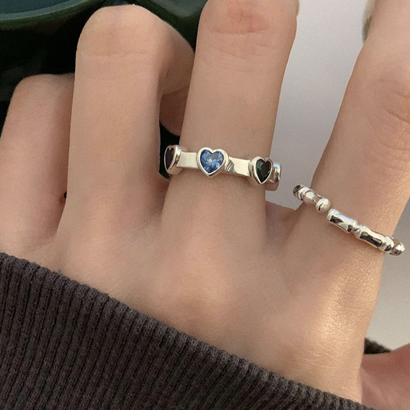 A Korean version of a niche design with a high-end feel, a colorful heart-shaped bamboo joint ring, a fashionable and personalized index finger ring for women on Instagram details Picture