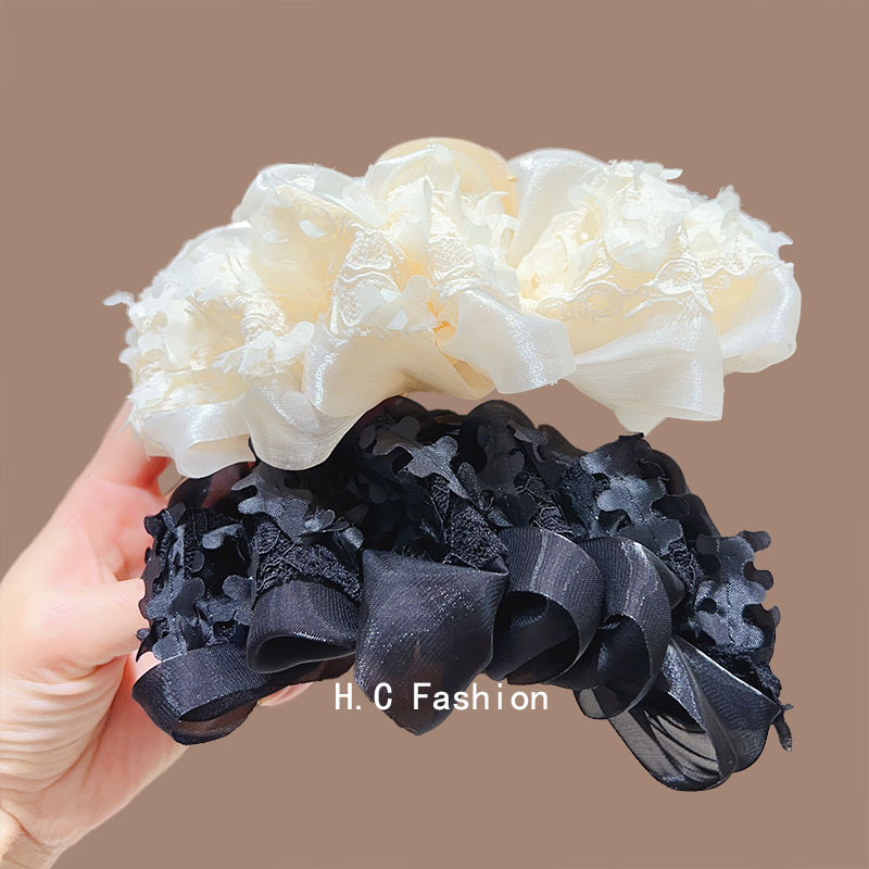 High-end mesh bubble claw clip, feminine shark clip for the back of the head, a new versatile updo shark clip accessory details Picture