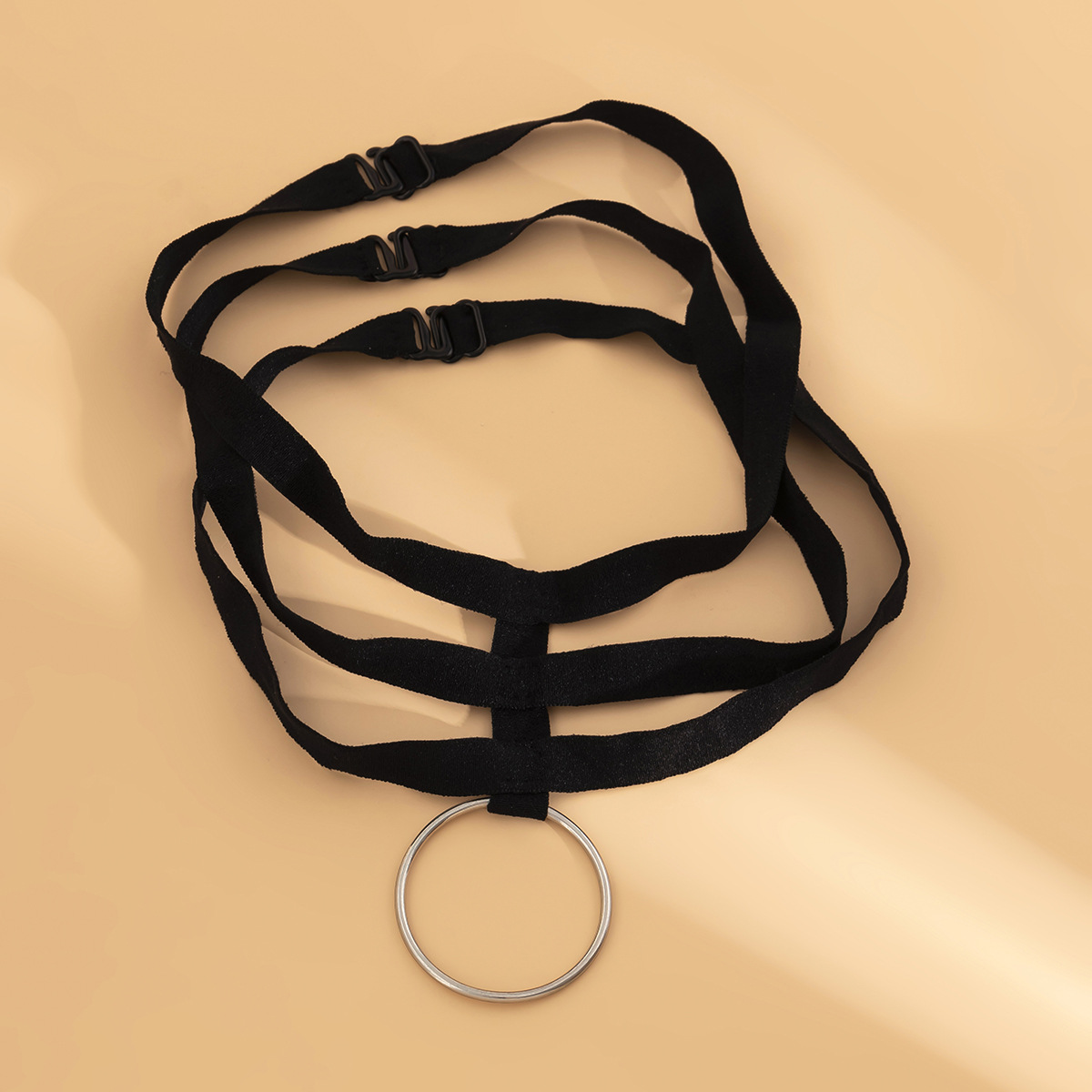 Dark-themed, trendy, sweet and cool necklaces, collarbone chains, geometric rings, and black elastic band necklaces from Europe and America details Picture