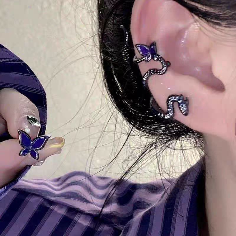 Dark dark style niche design snake ear bone clip women's earrings, light luxury and high-end butterfly stud earrings wholesale full figure