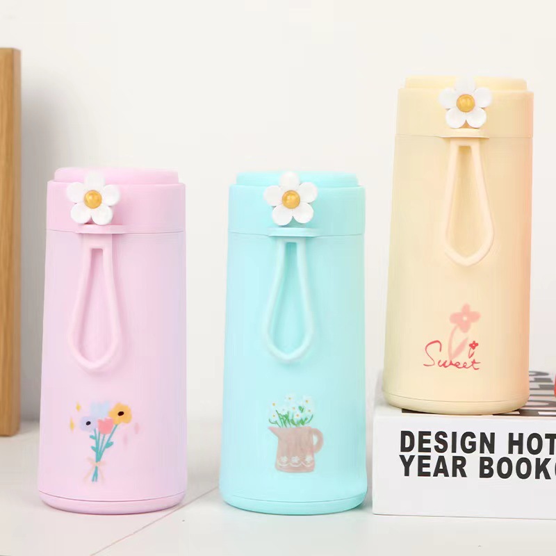 Floral fragrance plastic glass cup, double-layer heat-insulating water cup, anti-scald, cute and creative gift cup, portable hand-held student drinking cup details Picture