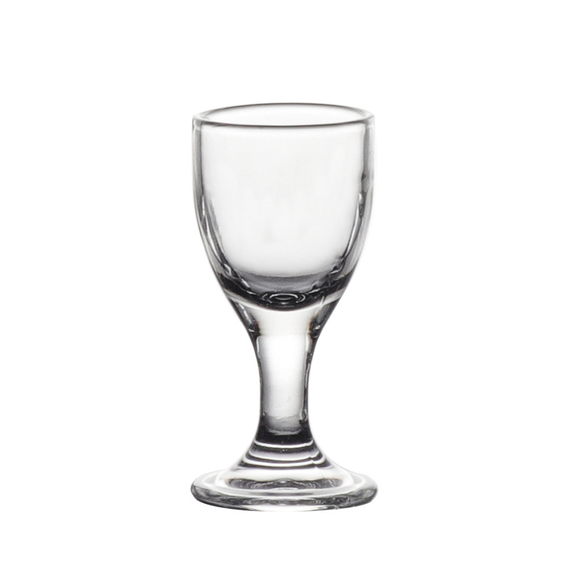 Wholesale of white spirit glass sets: household 2-ounce small wine glasses, restaurant commercial crystal glass spirits glasses, one-sip cups Item Picture