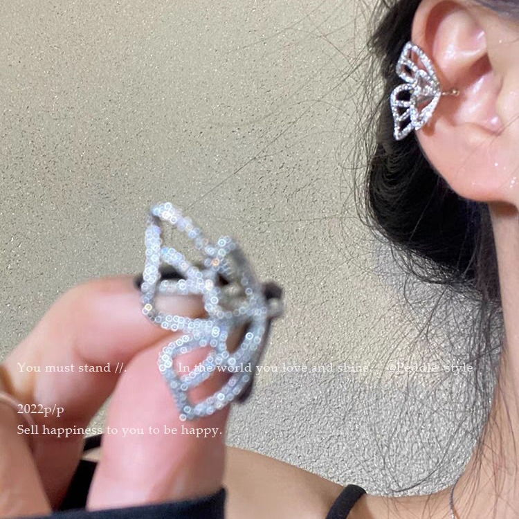 Super dazzling ~ Light luxury butterfly ear clips, new women's ear bone clips, niche design earrings, high-end earrings full figure