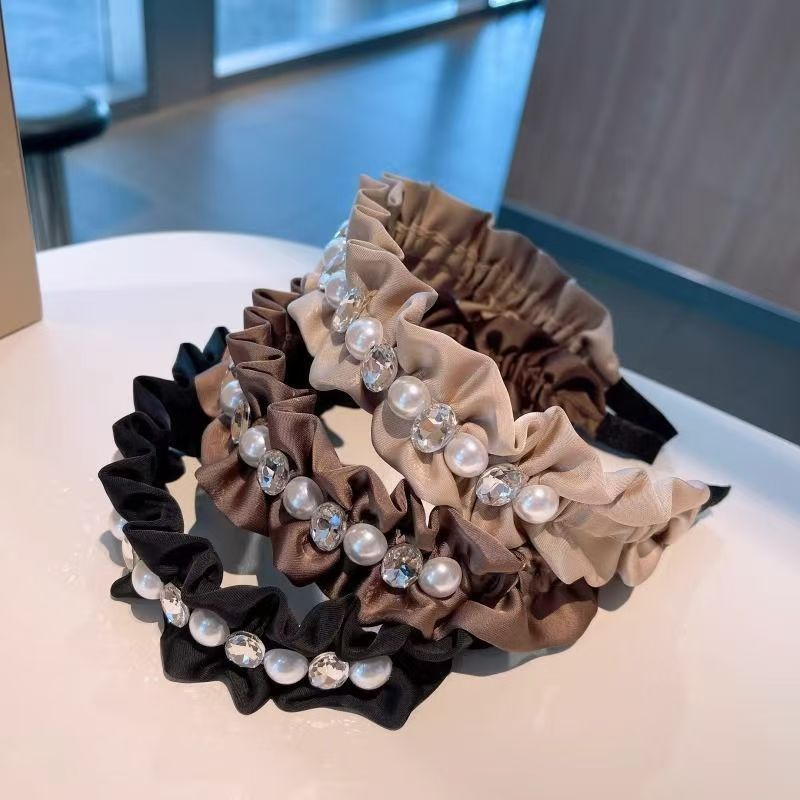 New high-end pearl hair band, high top pleated, fashionable wide-edge hairpin, elegant hair band, and internet-famous headband full figure