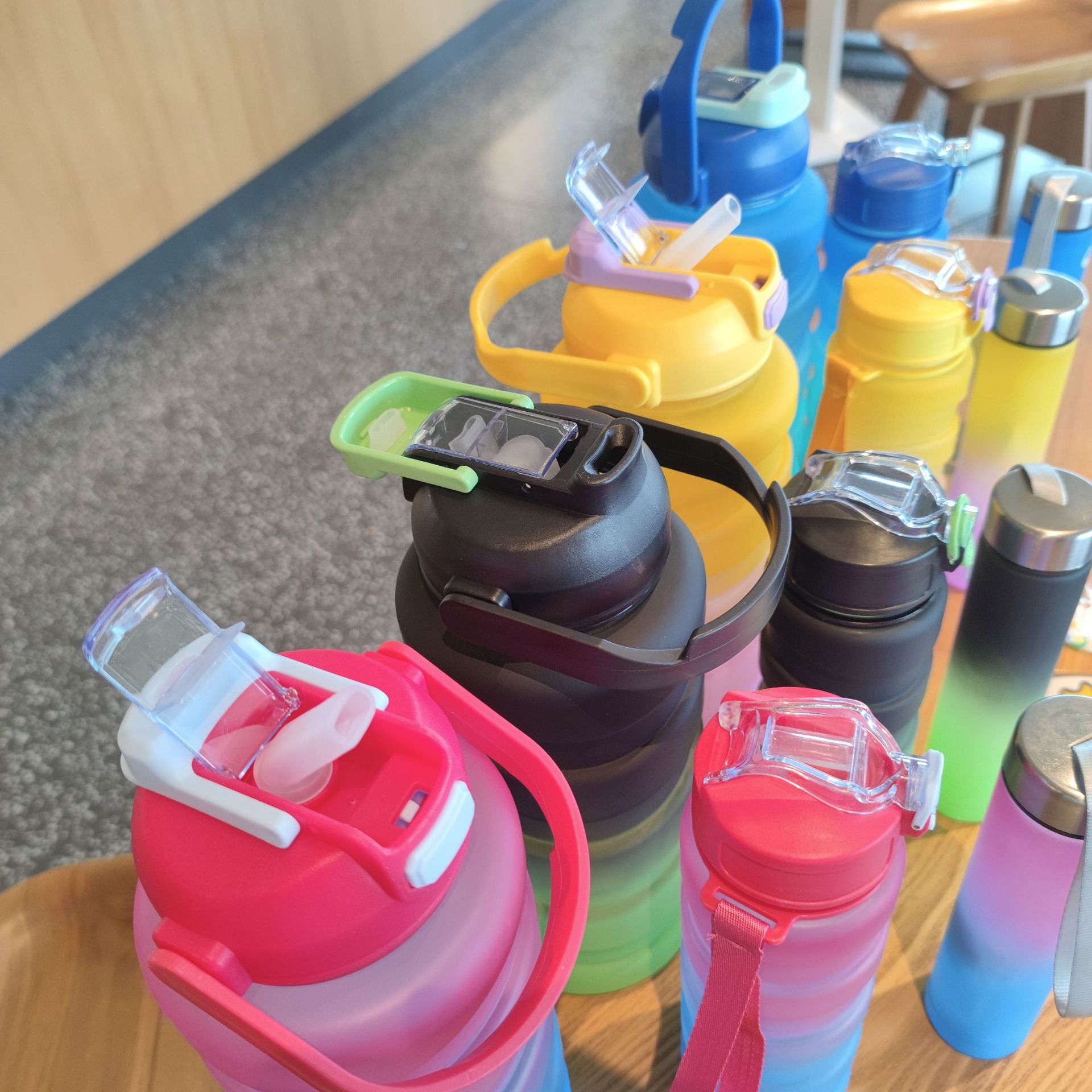 Gradient color bouncing lid foreign trade Amazon cross-border e-commerce double-drinking large-capacity three-piece set straw cup plastic cup Specification drawing