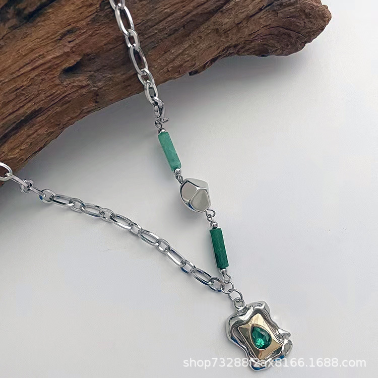New trendy patchwork necklace, cross-border light luxury gemstone necklace, niche and individual hip-hop long sweater chain accessory Application Scenario