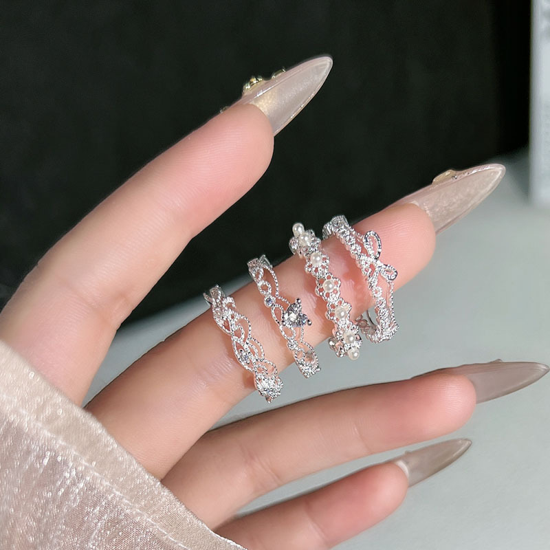 Small diamond lace Korean-style exquisite sparkling diamond pearl open ring, women's niche bow crown, versatile and fashionable ring Specification drawing