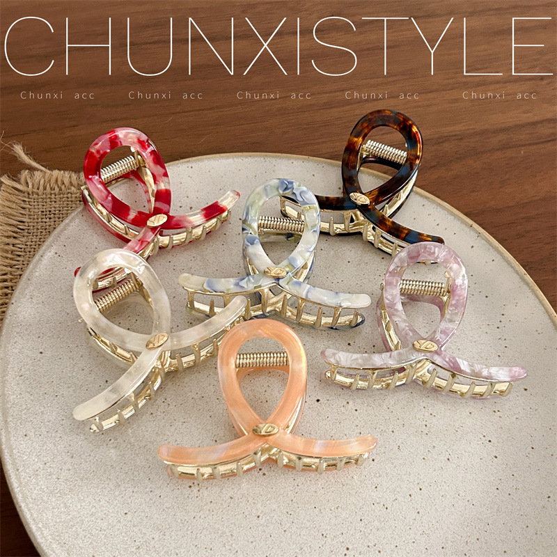 Stylish and high-end style, medium size acetate, abundant hair volume, shark clip, claw clip, back of the head, hair clip, headwear, elegant hairpin full figure