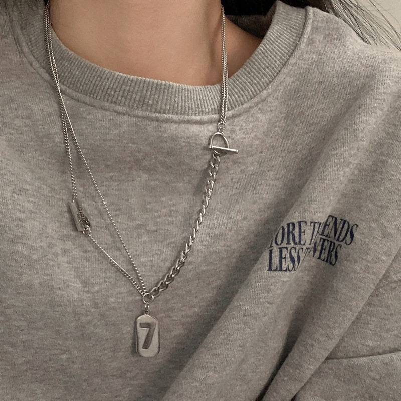 Lucky number 7 pendant spliced necklace for women, Instagram hip-hop niche accessories, titanium steel non-fading sweater chain for men, trendy Application Scenario