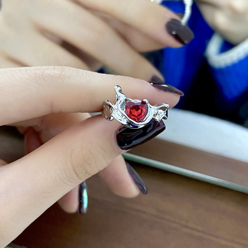 This unique and elegant design features a heart-shaped red diamond zircon lava texture with an open ring. It's a sweet, light luxury and individualistic ring for women full figure