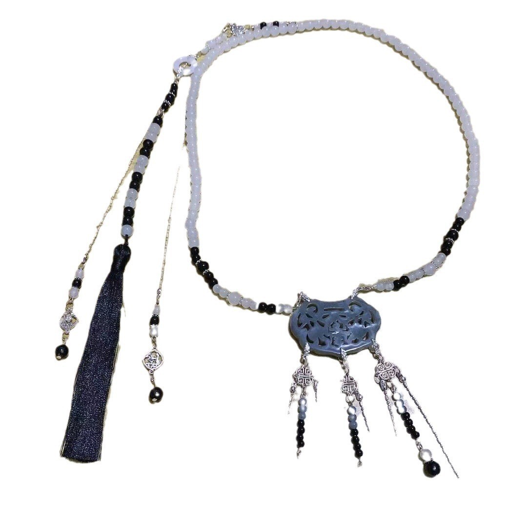 2024 New Style Hanfu Yiluo Back Cloud Tassel Necklace for women, New Chinese-style ancient style pressure lapel traditional Chinese style horse face skirt accessory Item Picture