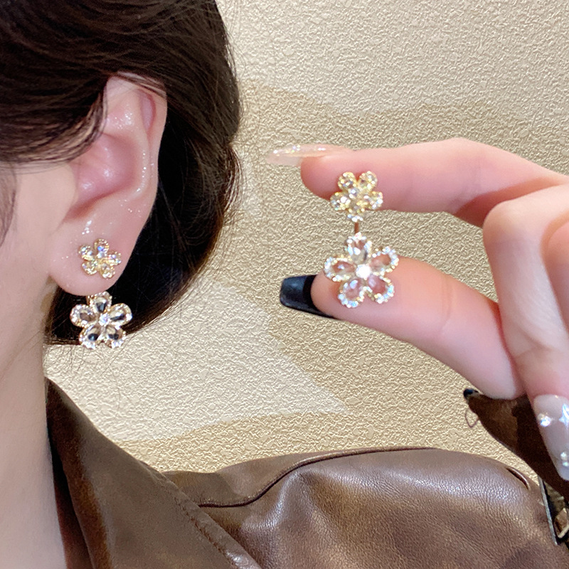 Exquisite micro-inlaid zircon flower earrings for women, light luxury, niche, versatile, elegant and high-end style, back-hanging stud earrings details Picture