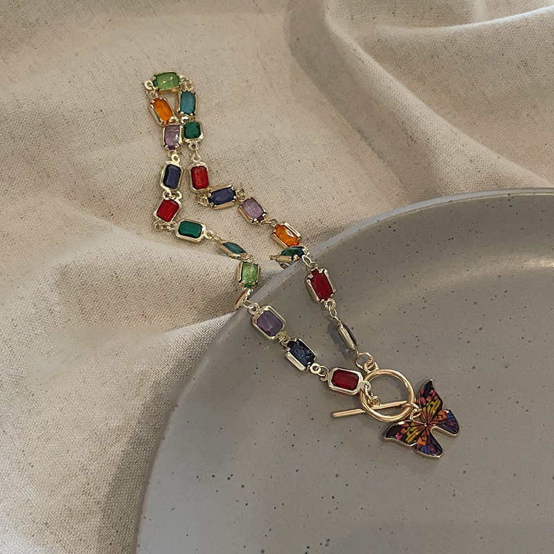 Colorful zircon butterfly pendant necklace for women's summer, with a light luxury and niche design sense, is a versatile collarbone chain ot buckle accessory for Internet celebrities details Picture