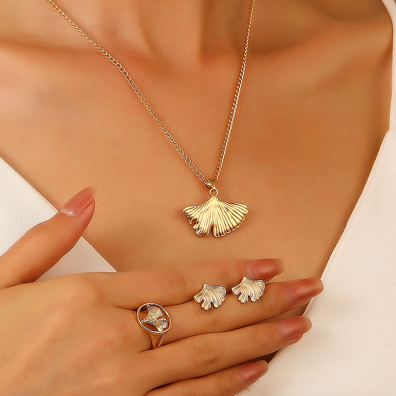European and American ins design sense Ginkgo leaf earrings, rings, necklaces, women's maple leaf earrings, cross-border autumn and winter accessories full figure