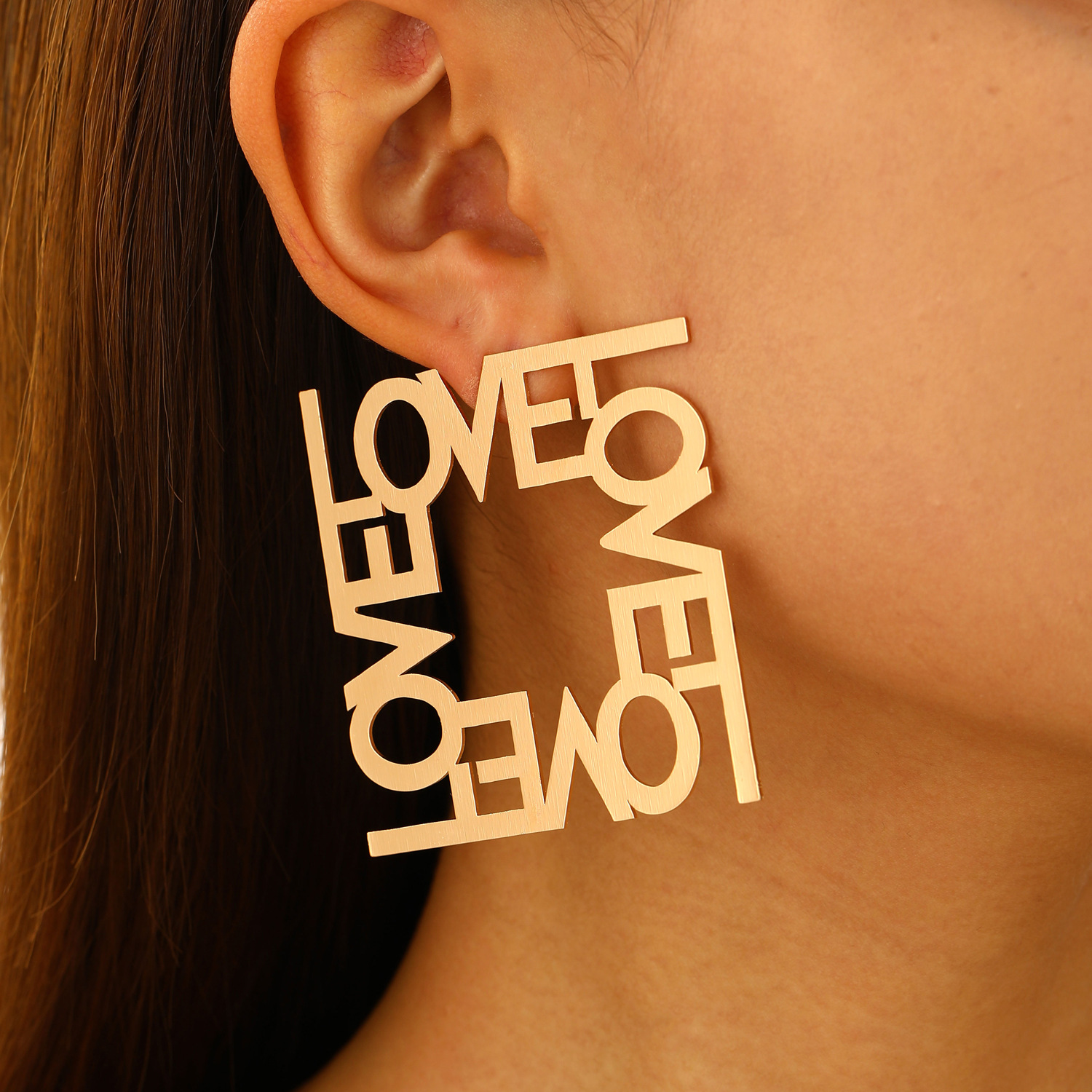 European and American cross-border jewelry, fashionable and exaggerated earrings, LOVE cut letter, high-end and simple earrings, geometric stud earrings full figure