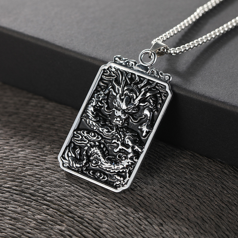 New Amazon long men's dragon pendant, personalized retro titanium steel necklace, hip-hop sweater chain tag wholesale full figure