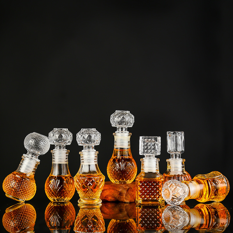 European-style small glass wine bottles, mini grape glass bottles, sealed wine sets, decorative wine bottles Specification drawing