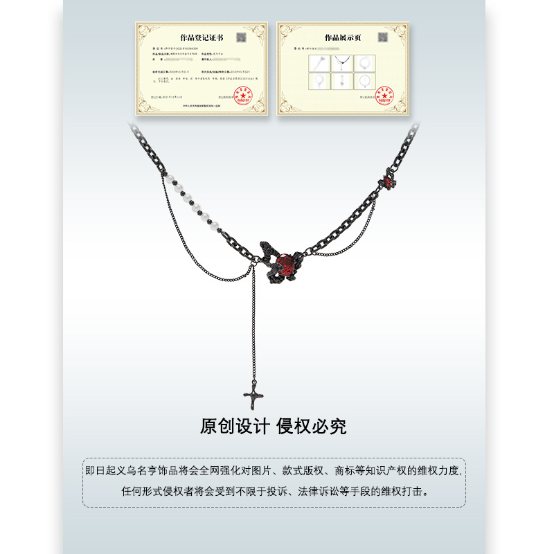 The dark butterfly pearl necklace is a versatile and high-end design for women. The collarbone chain is exquisite and the New Year's ins sweater chain is unique Application Scenario