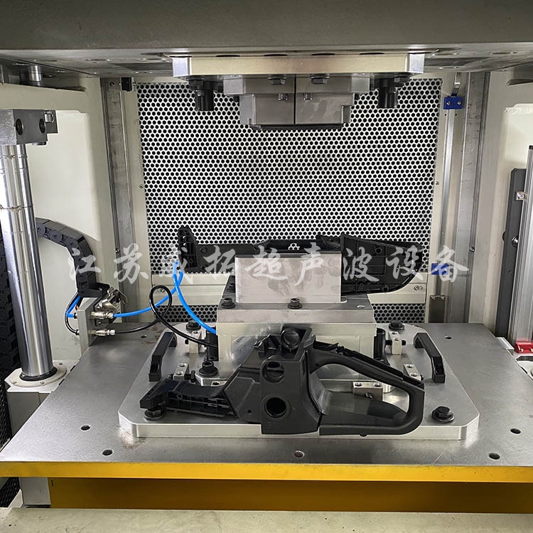 The manufacturer supplies the Weituo VW200 plastic vibration friction welding machine Application Scenario