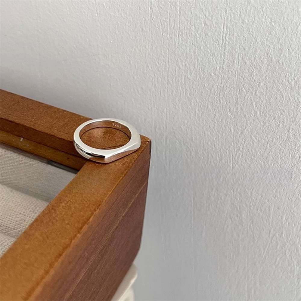 Korean geometric plain ring for women, 925 sterling silver, niche design, high-end style, simple and elegant little finger ring Item Picture