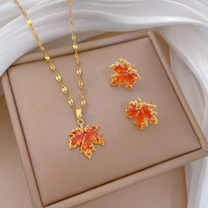 【 Titanium Steel 】 Maple Leaf Light Luxury Cross-border Banquet and Wedding Necklace, Versatile collarbone Chain for female Internet celebrities, Titanium steel chain Specification drawing