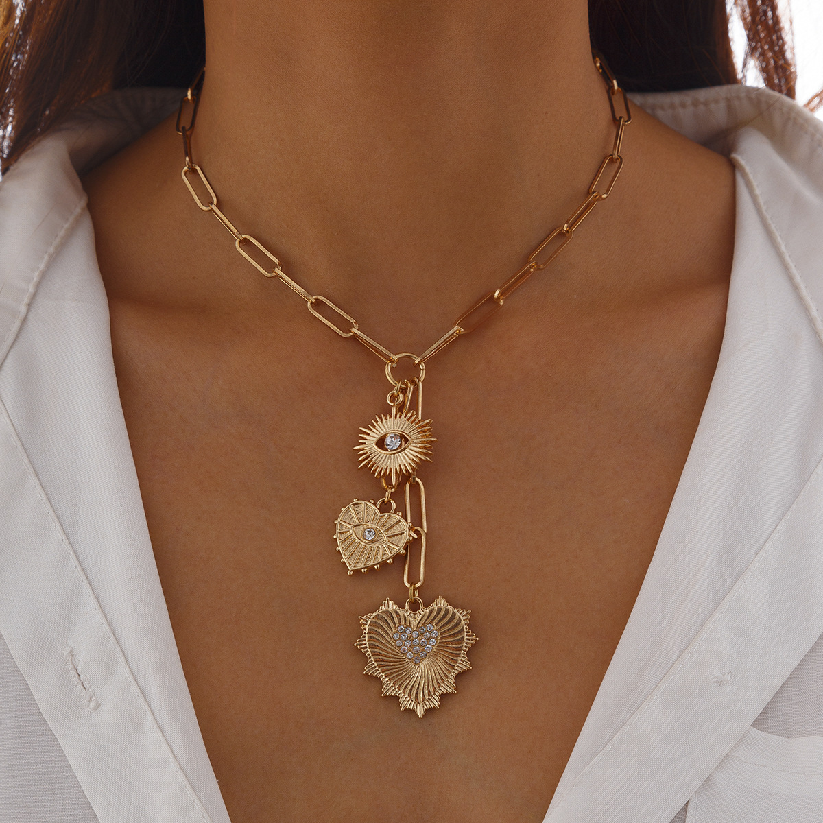 European and American cross-border jewelry ins zircon sunneck necklace, cold and aloof style heart-shaped alloy pendant collarbone chain full figure