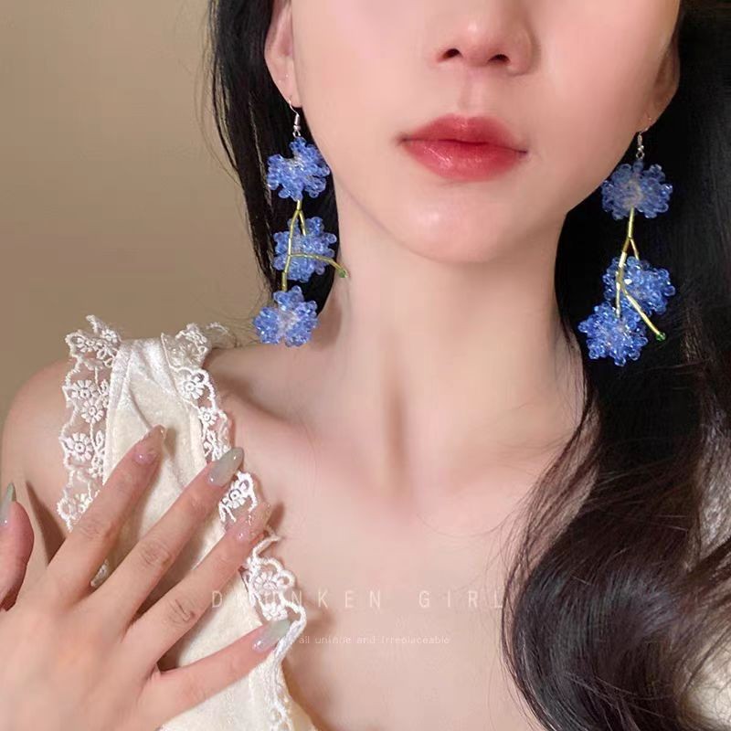 Earrings that can be worn throughout the spring and summer seasons ~ Handcrafted beaded stud earrings with a vacation style, elegant and versatile earrings Specification drawing