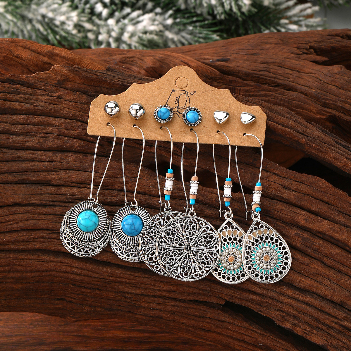 European and American earring set, cross-border Amazon vintage earrings, long tassel leaf ethnic style alloy women's earrings Application Scenario