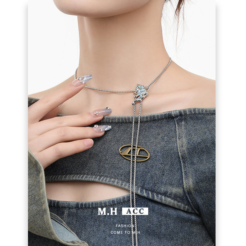 ins ice blue butterfly necklace accessory, autumn and winter fashion sweater chain, long style, high-end new cool style necklace details Picture