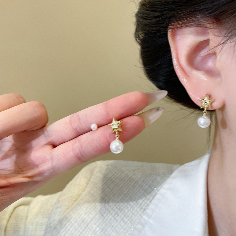 European and American metallic five-pointed star pearl stud earrings, a set of elegant and high-end earrings, simple and versatile earrings wholesale Application Scenario