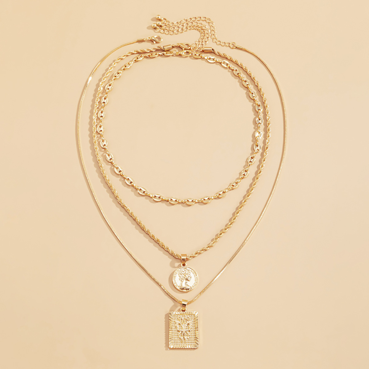 A long geometric figure necklace with ethnic style, a hip-hop trend for women, a twisted chain necklace, and cross-border snow soft accessories from Europe and America details Picture